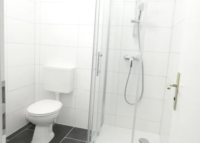 3 Bett In Mit Gemeinschaftsbad *