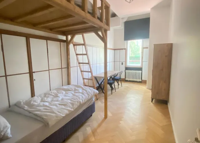 Privatunterkunft 3 Bett In Mit Gemeinschaftsbad Berlin