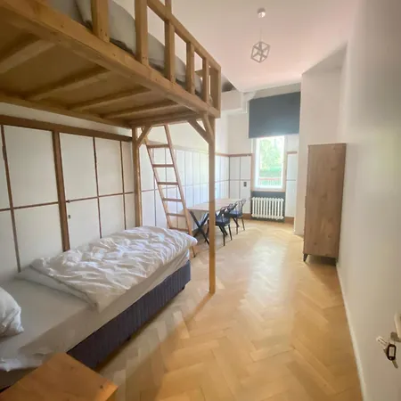Homestay szállás 3 Bett In Mit Gemeinschaftsbad Berlin